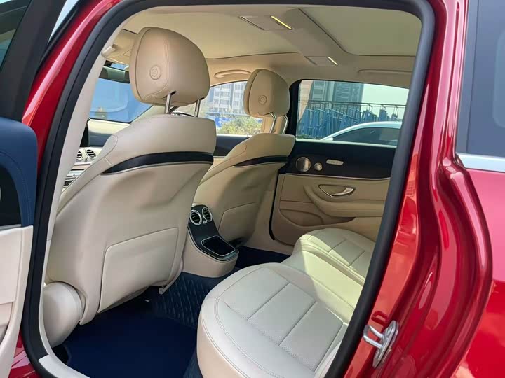 Фото 7 - Mercedes-Benz E-Class