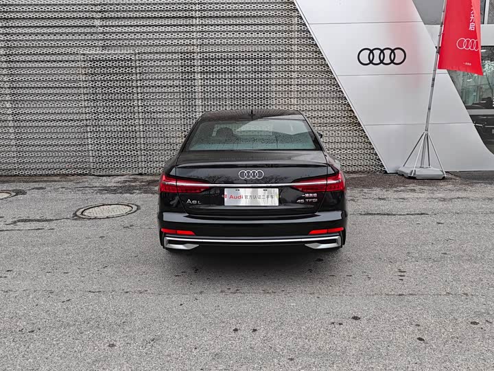 Фото 5 - Audi A6L