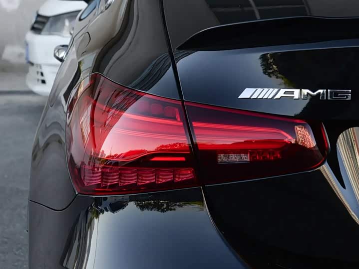 Фото 6 - Mercedes-Benz A-Class AMG