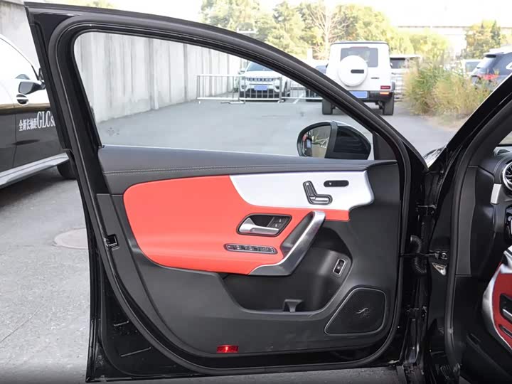 Фото 7 - Mercedes-Benz A-Class AMG