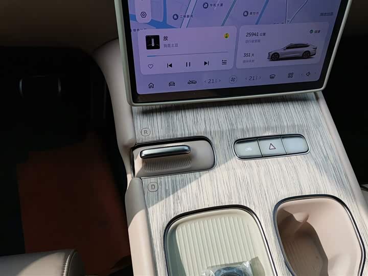 Фото 6 - Nio ET7