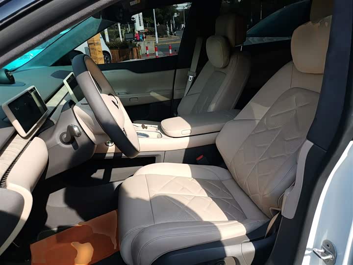 Фото 7 - Nio ET7