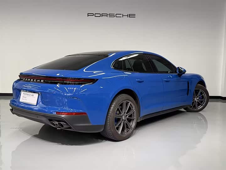 Фото 6 - Porsche Panamera