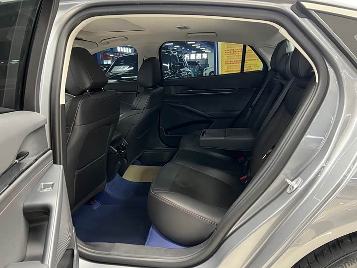 Фото 8 - Ford Mondeo