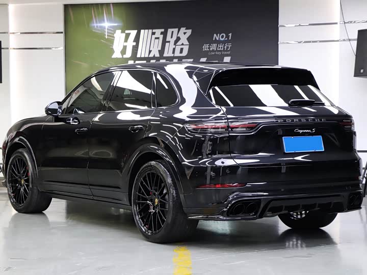 Фото 5 - Porsche Cayenne