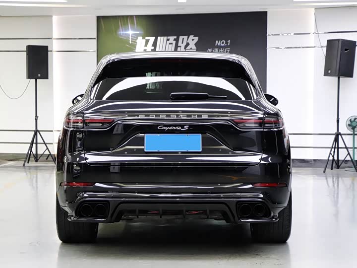 Фото 6 - Porsche Cayenne