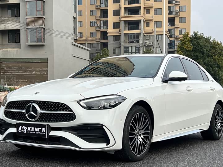 Фото 1 - Mercedes-Benz C-Class