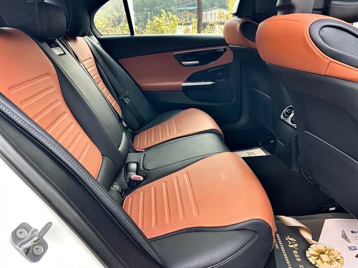 Фото 7 - Mercedes-Benz C-Class