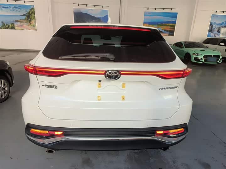 Фото 6 - Toyota Harrier