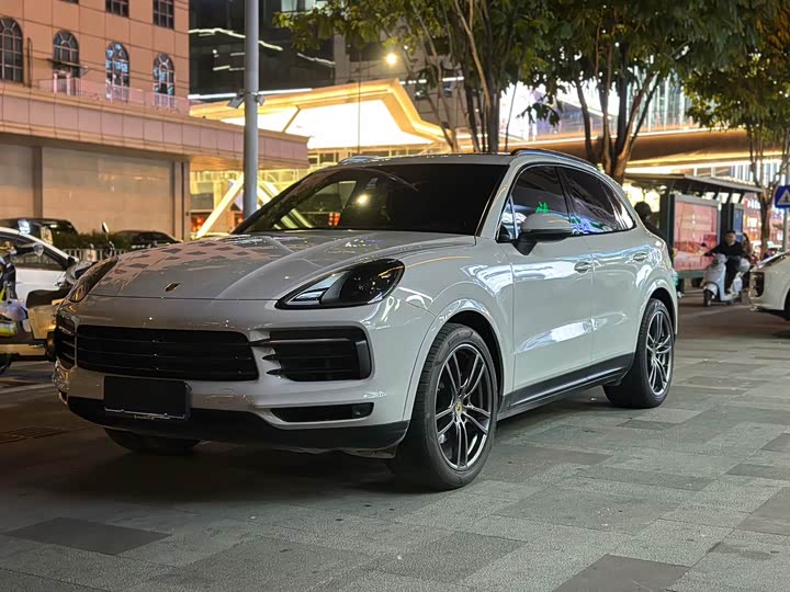 Фото 1 - Porsche Cayenne