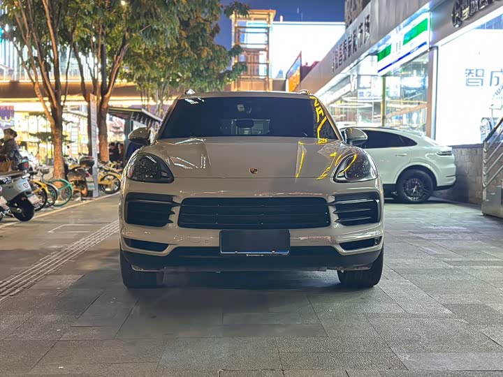 Фото 2 - Porsche Cayenne