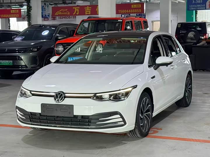 Фото 1 - Volkswagen Golf