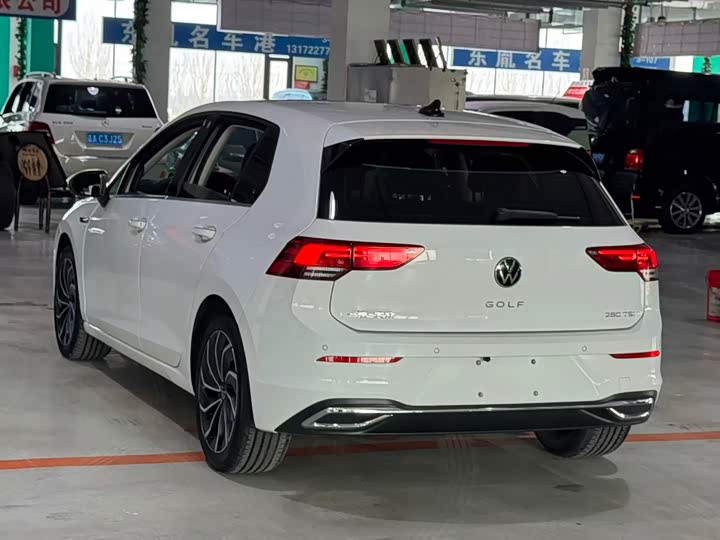 Фото 4 - Volkswagen Golf