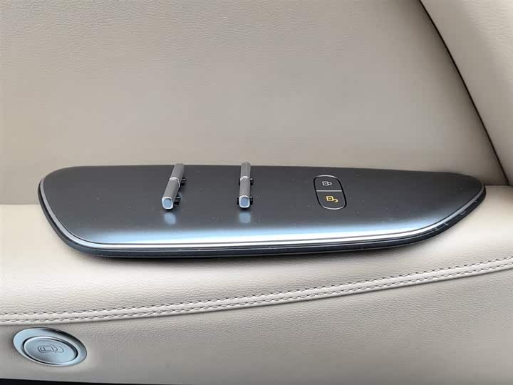 Фото 9 - BAIC Arcfox Alpha T5