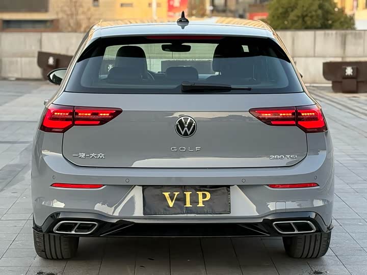 Фото 4 - Volkswagen Golf