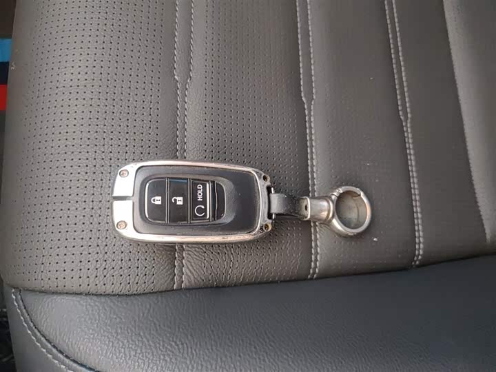 Фото 9 - Honda CR-V