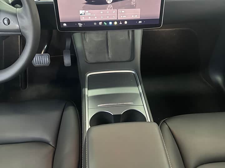 Фото 8 - Tesla Model Y