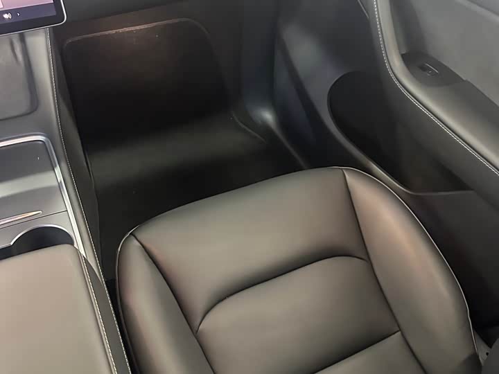 Фото 9 - Tesla Model Y