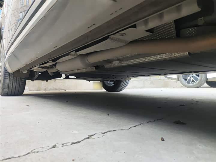 Фото 2 - BYD Song L DM-i Hybrid