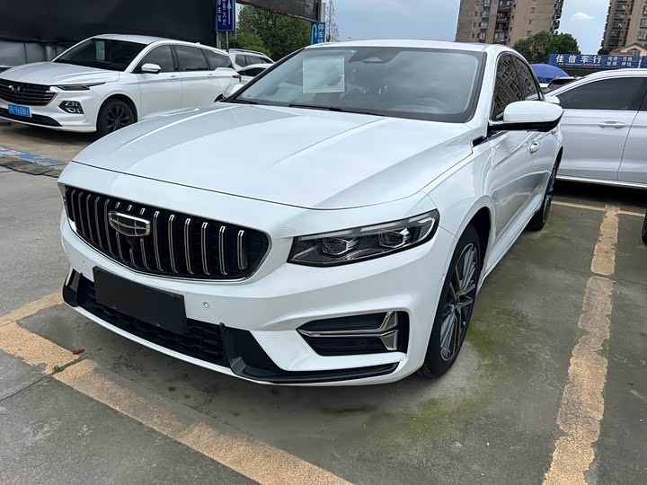 Фото 1 - Geely Preface