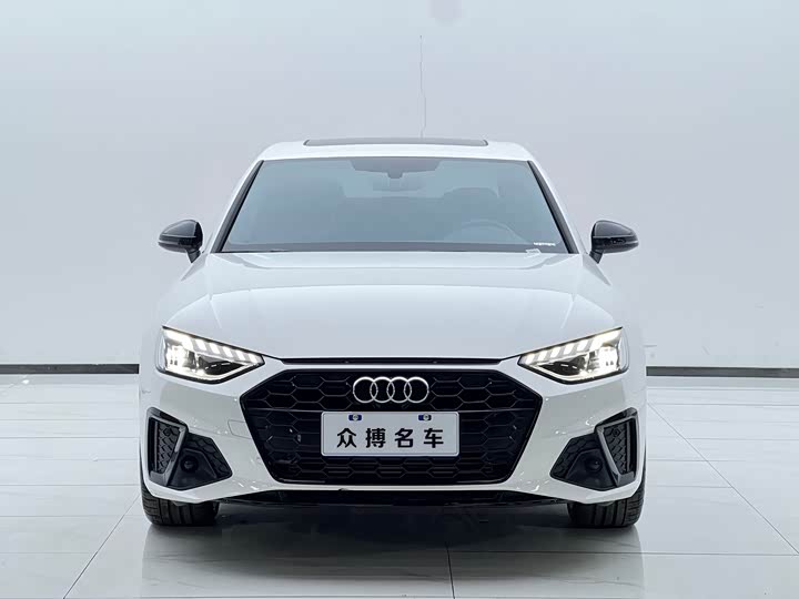 Фото 2 - Audi A4L