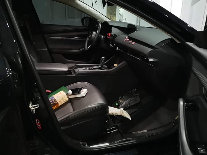 Фото 8 - Mazda 3 (Axela)