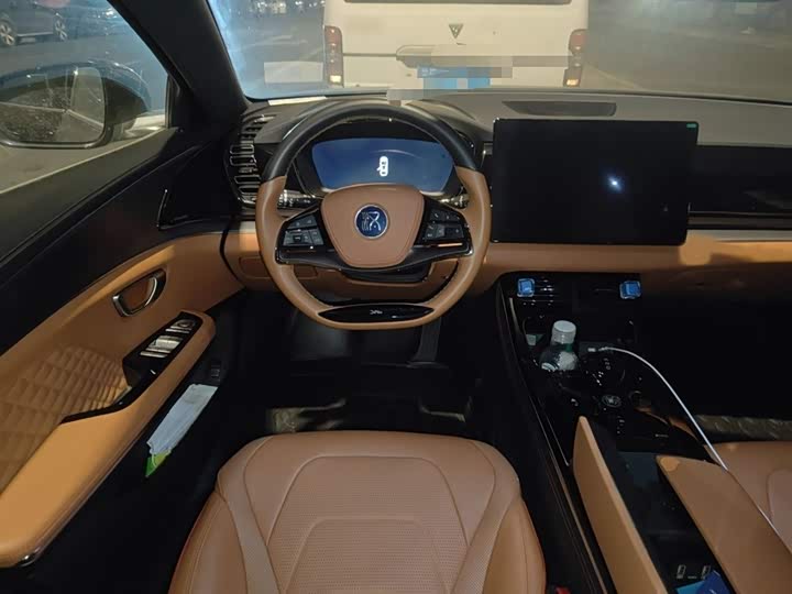 Фото 3 - BYD Han