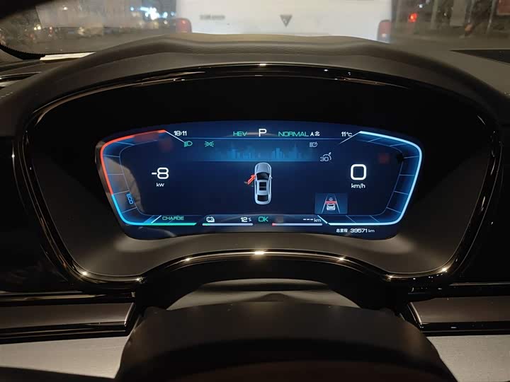 Фото 4 - BYD Han