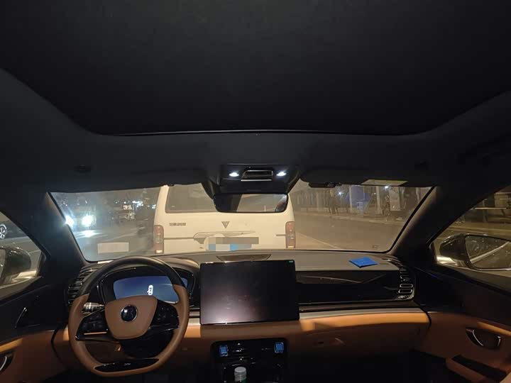 Фото 9 - BYD Han