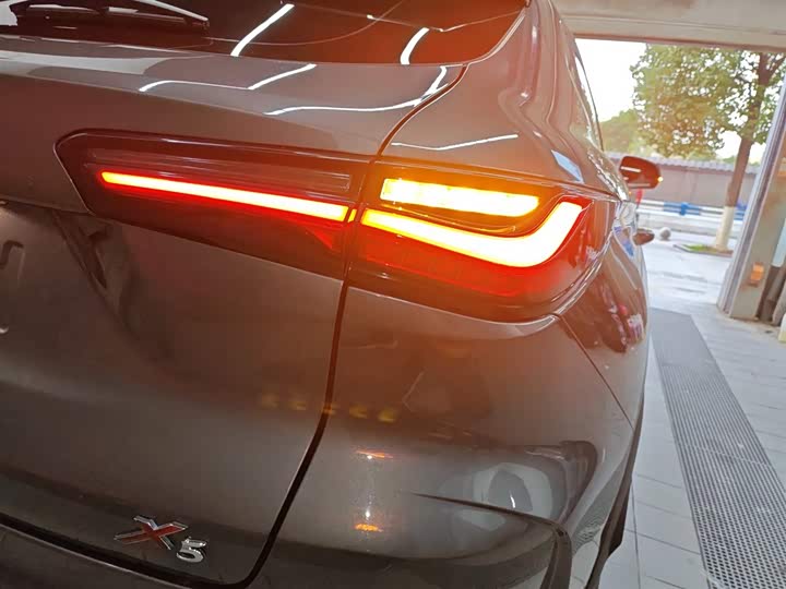 Фото 8 - Changan Oshan X5