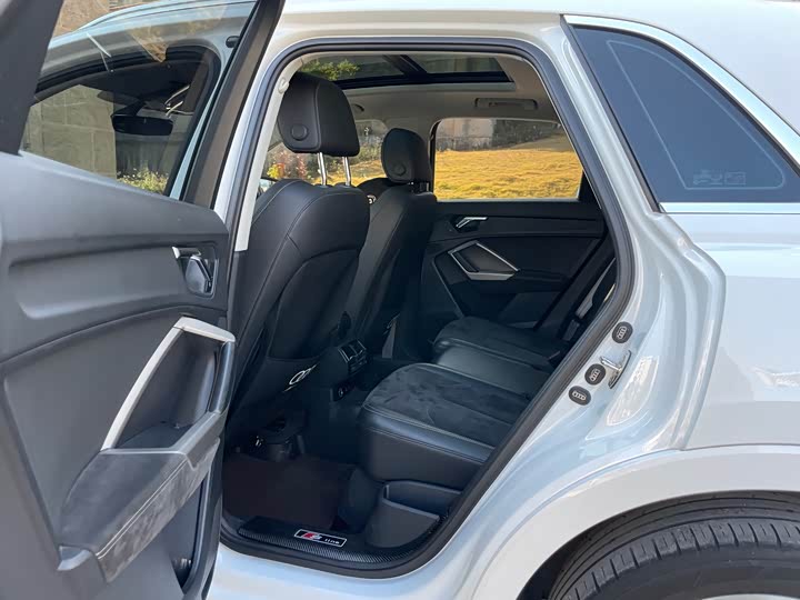 Фото 7 - Audi Q3