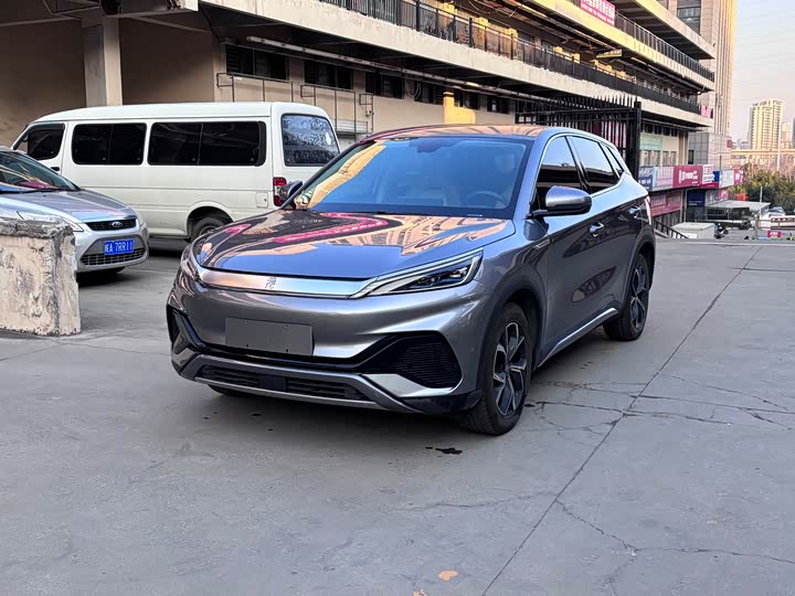 Фото 2 - BYD Yuan Plus