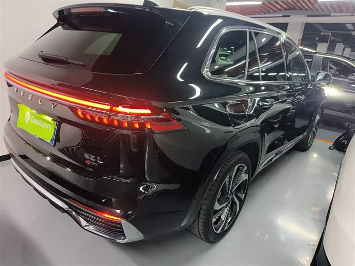 Фото 7 - Geely Monjaro