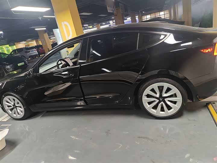 Фото 5 - Tesla Model 3