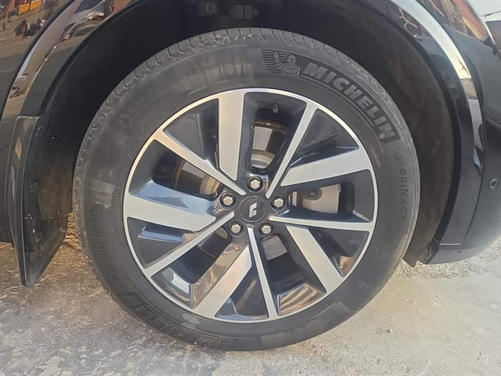 Фото 6 - LiXiang L8