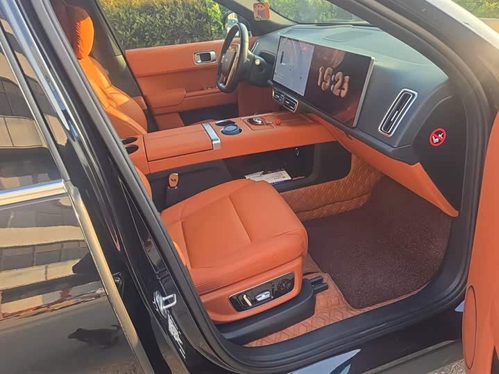 Фото 8 - LiXiang L8