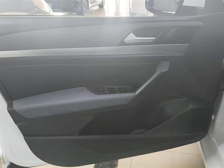 Фото 7 - Volkswagen Lavida