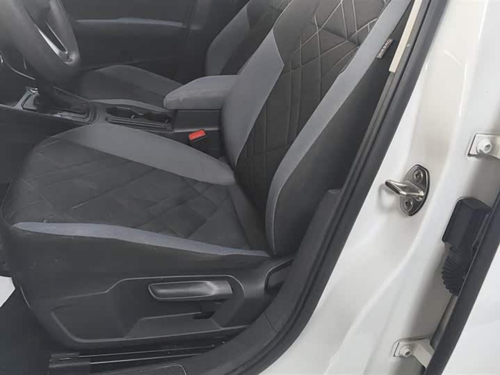 Фото 9 - Volkswagen Lavida