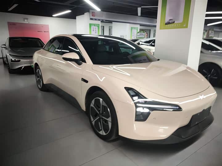 Фото 4 - XPeng Mona M03