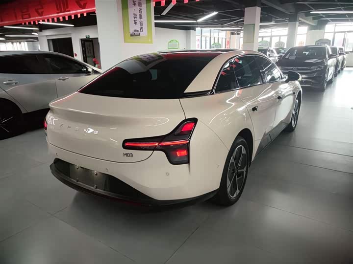 Фото 7 - XPeng Mona M03