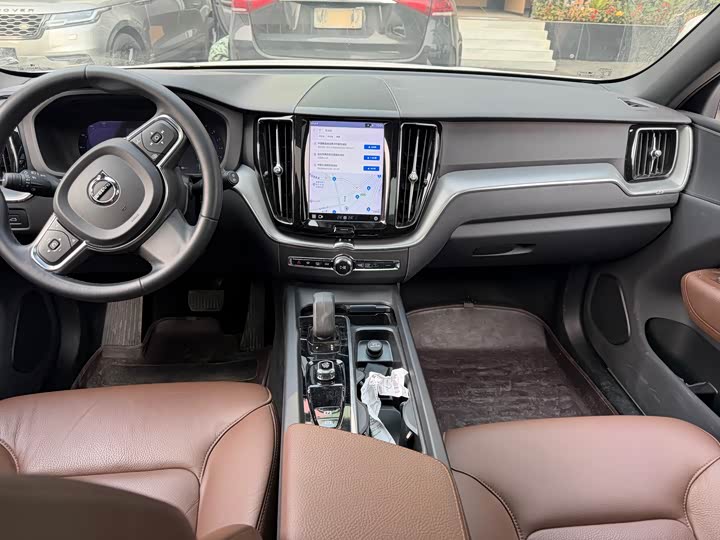 Фото 6 - Volvo XC60