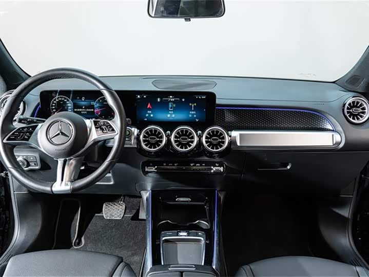 Фото 9 - Mercedes-Benz GLB-Class