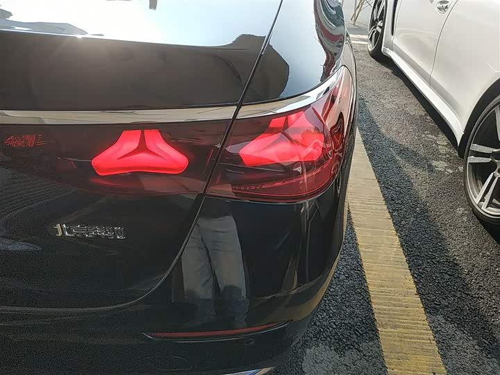 Фото 8 - Mercedes-Benz E-Class