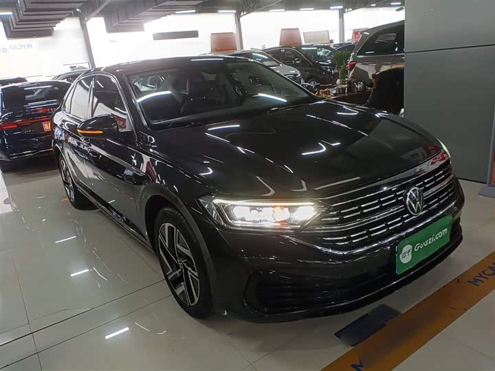 Фото 4 - Volkswagen Sagitar L