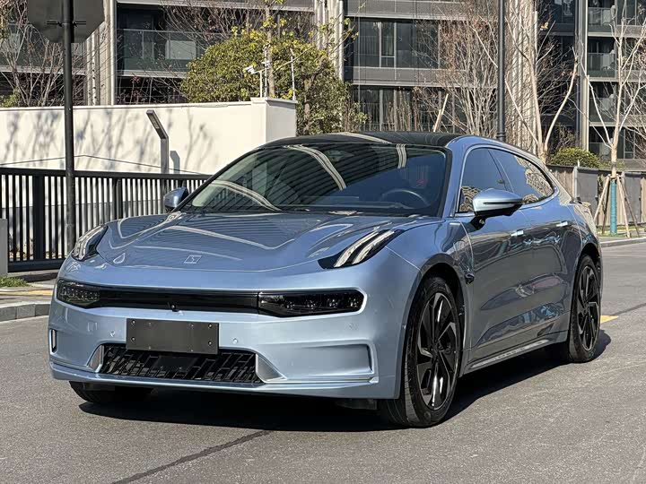 Фото 1 - Zeekr 001