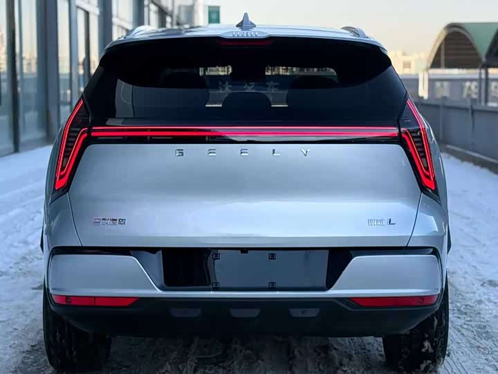 Фото 5 - Geely Atlas L