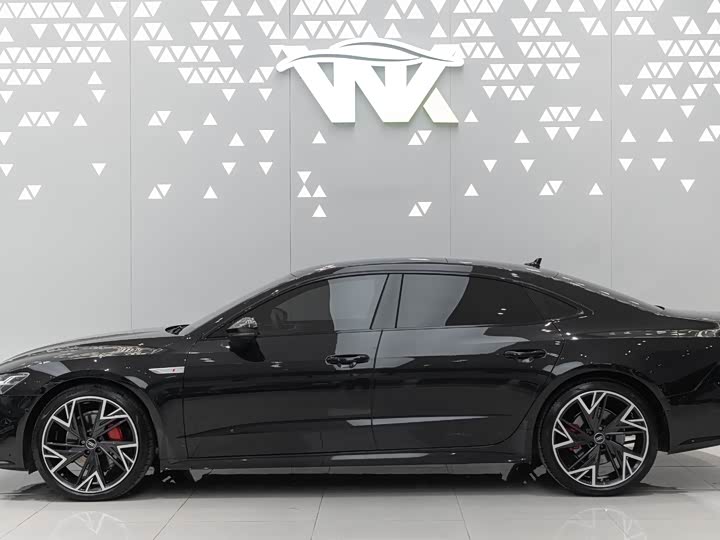 Фото 3 - Audi A7L