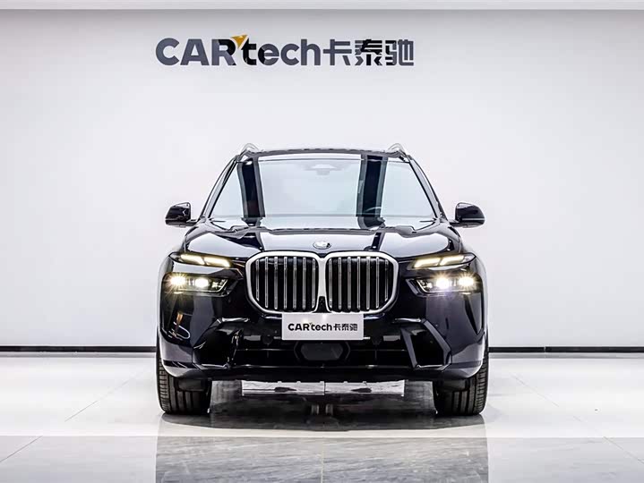 Фото 2 - BMW X7