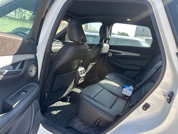 Фото 8 - Infiniti QX50