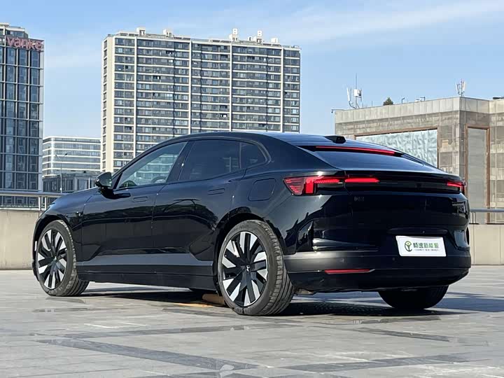 Фото 6 - Polestar 4